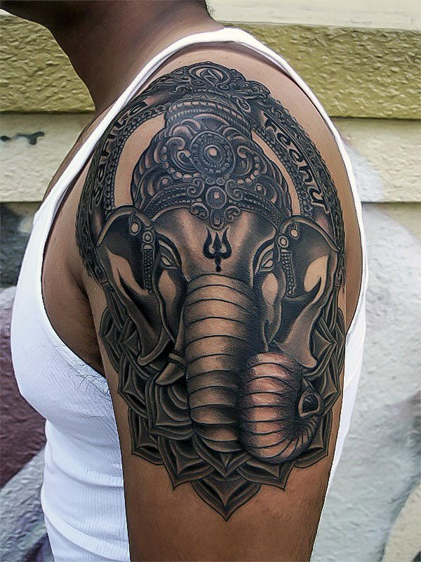 Gott Ganesha tattoo 111