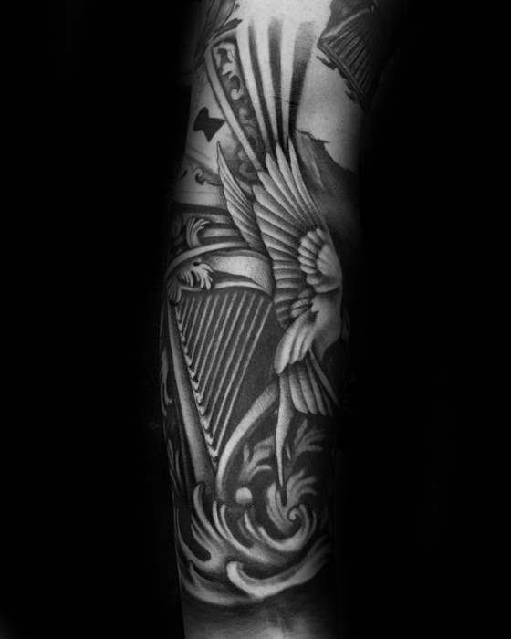 Harfe tattoo 47