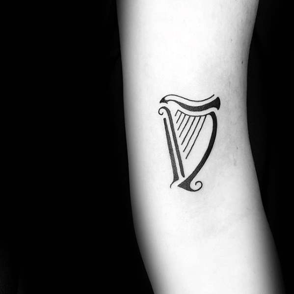 Harfe tattoo 87