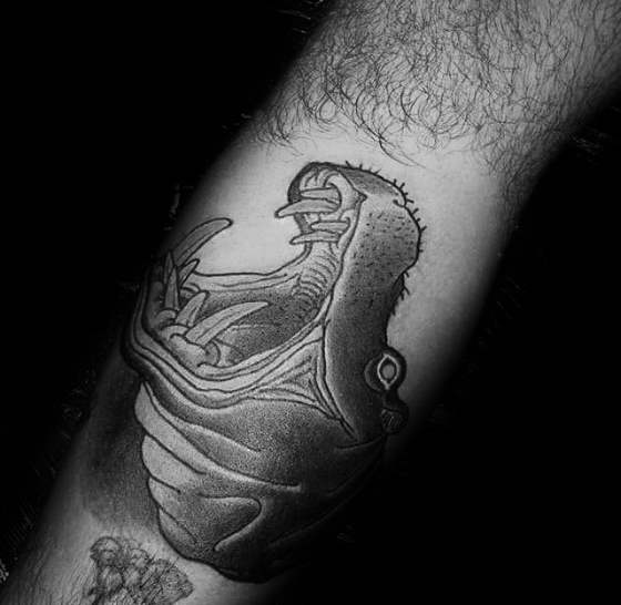 Nilpferd tattoo 05