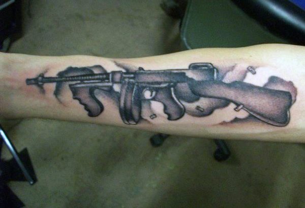 Pistole tattoo 05