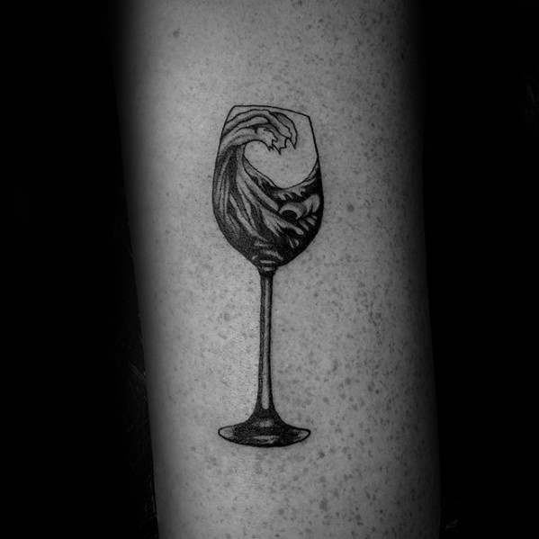 Wein tattoo 07