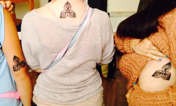 beste freunde tattoo 180