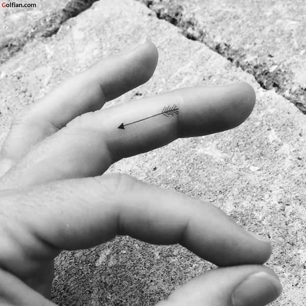tattoo finger 136