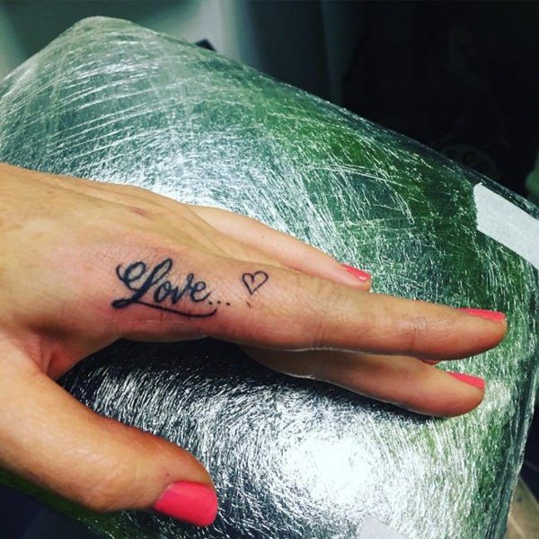 madchen tattoo 304