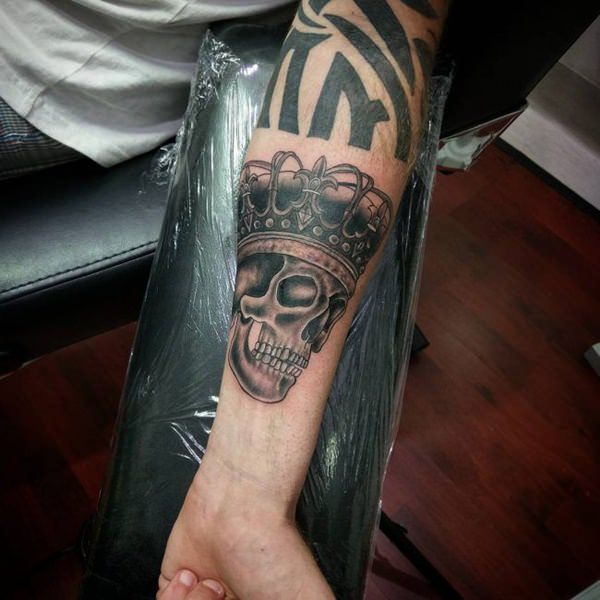 totenkopf tattoo 189