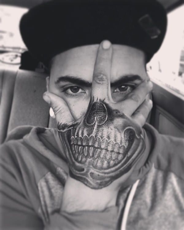 totenkopf tattoo 260