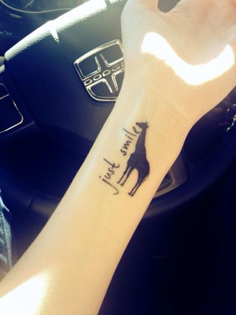 giraffe tattoo 224