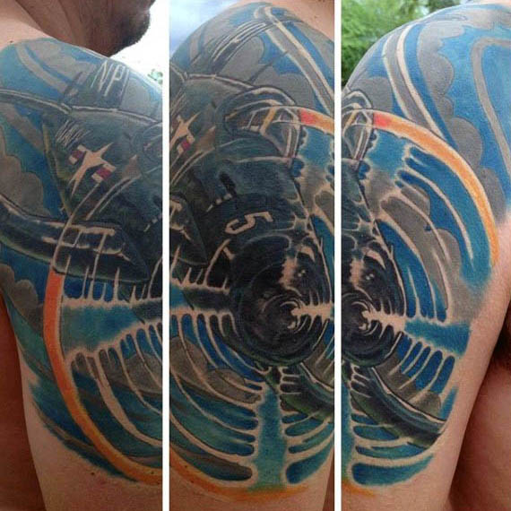 flugzeug tattoo 77