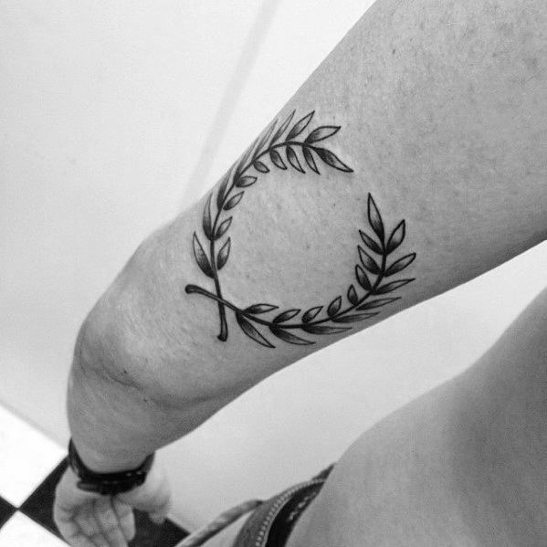 Faszinierend Lorbeerkranz Tattoo Vorlage Bild