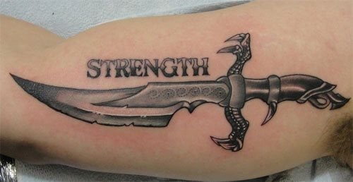 200 erstaunliche BizepsTattoos (Männer & Frauen)