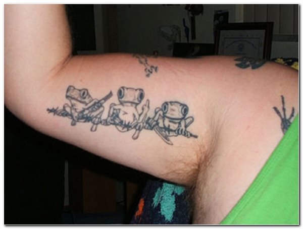 bizeps tattoo 1101