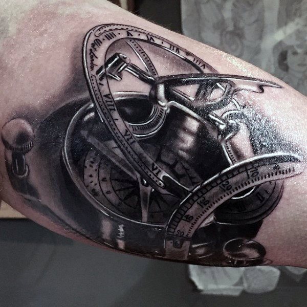 bizeps tattoo 561