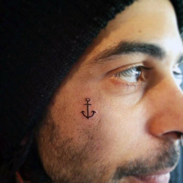 gesichts tattoo 533