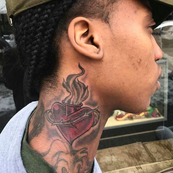 hals tattoo 257