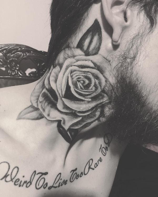 hals tattoo 61