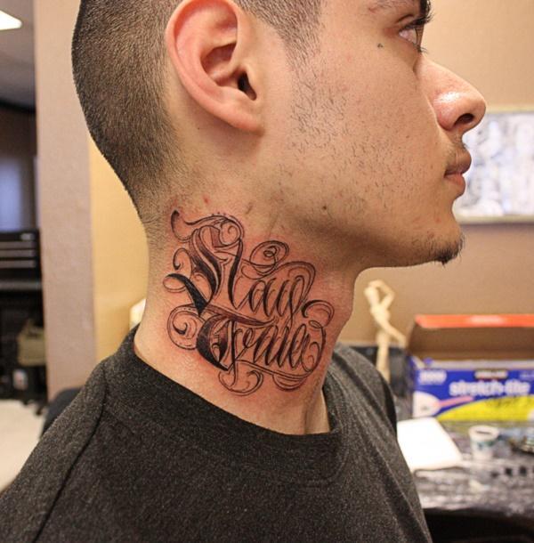 hals tattoo 693
