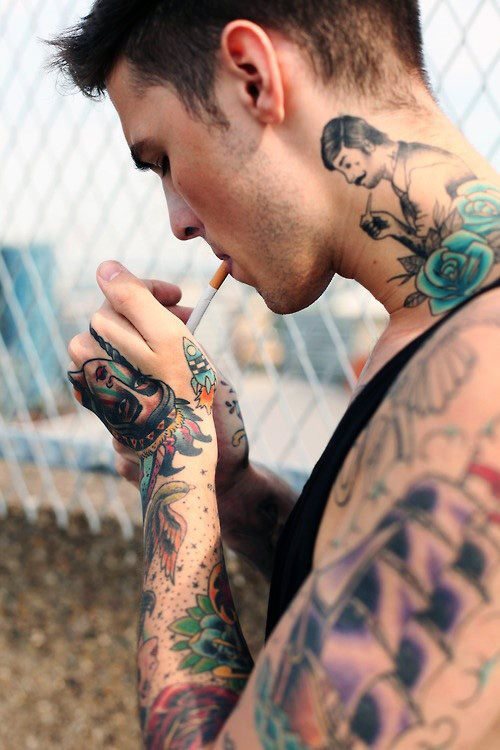 hals tattoo 709