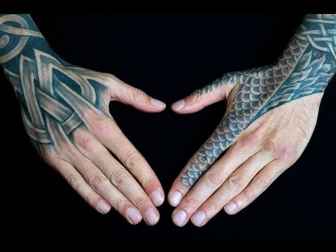 hand tattoo 1105