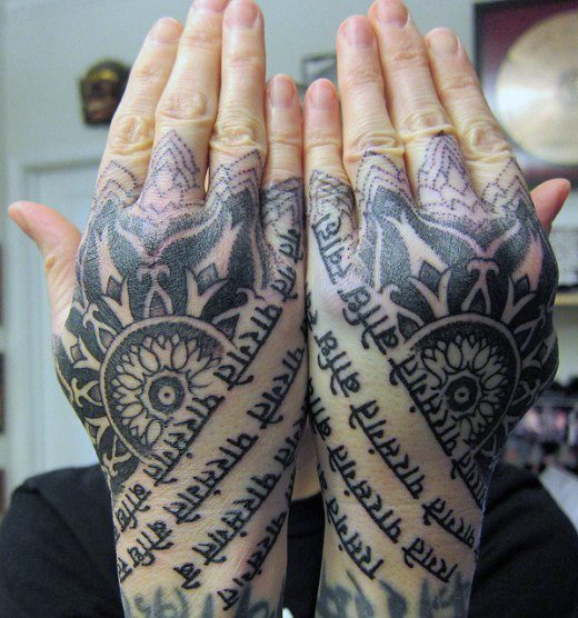 hand tattoo 1297