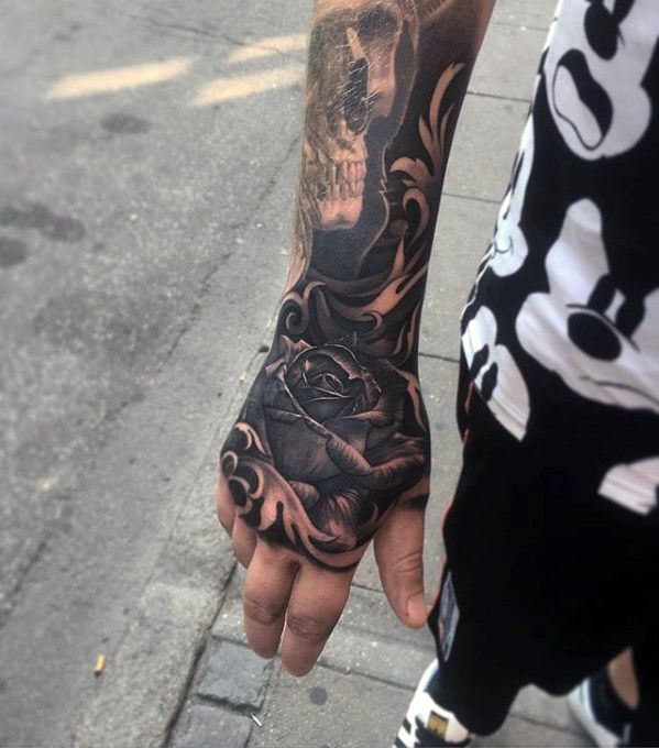 hand tattoo 65