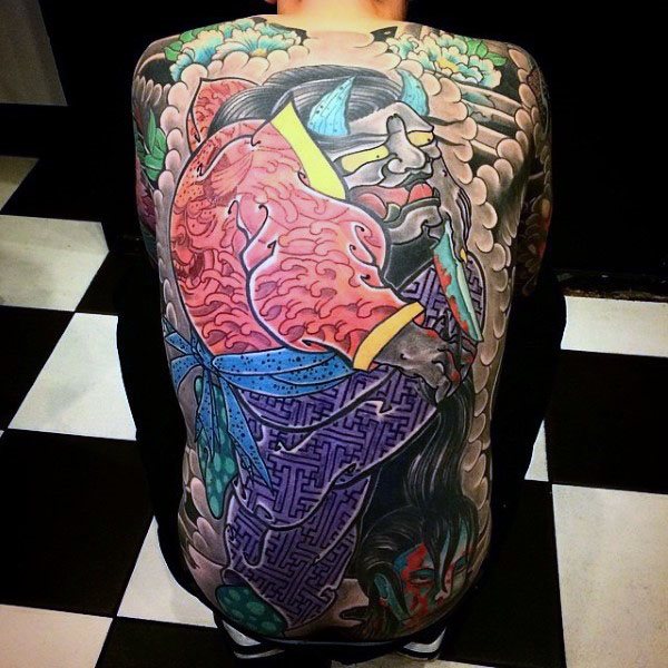 ruecken tattoo 501