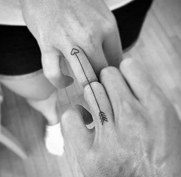 verliebte freunde tattoo 213