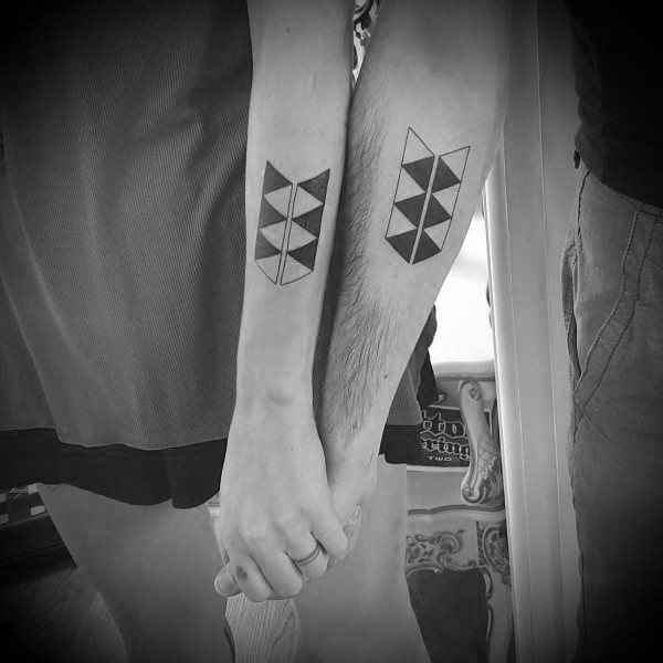 verliebte freunde tattoo 225