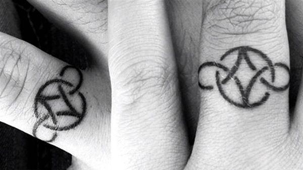 verliebte freunde tattoo 637