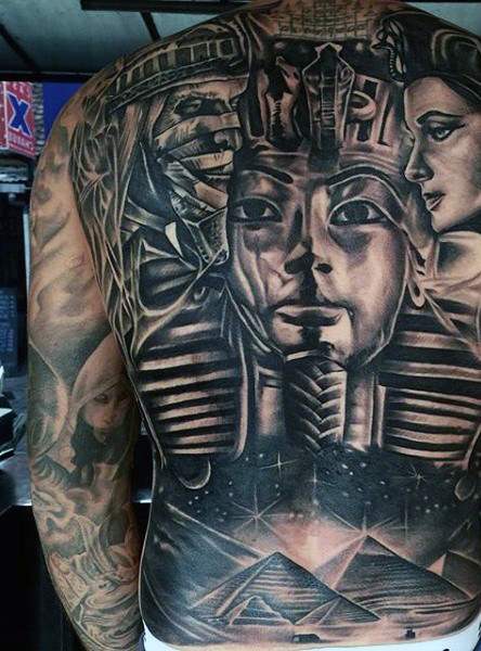 Agyptische Pyramiden tattoo 101