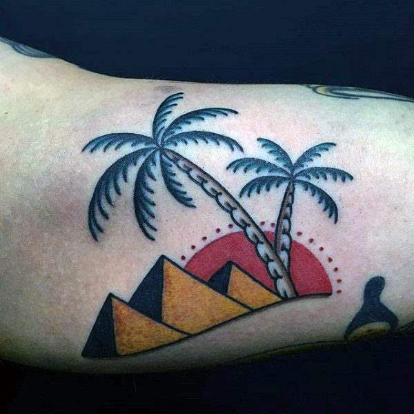 Agyptische Pyramiden tattoo 31