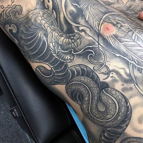 Kobra tattoo 143