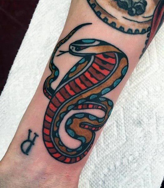 Kobra tattoo 43