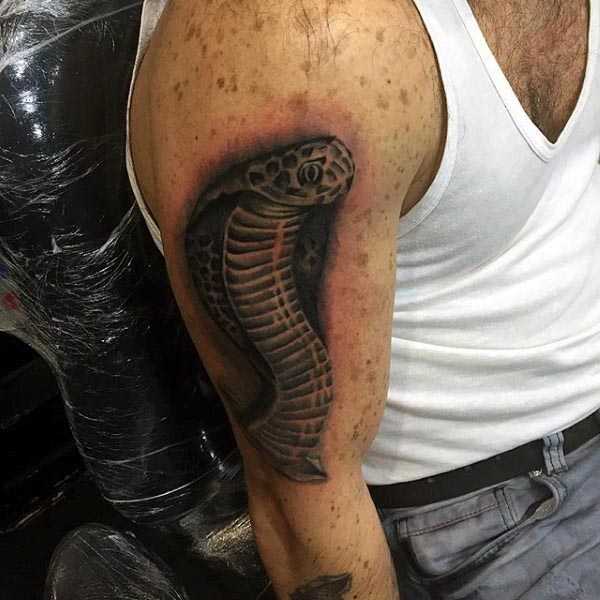 Kobra tattoo 71