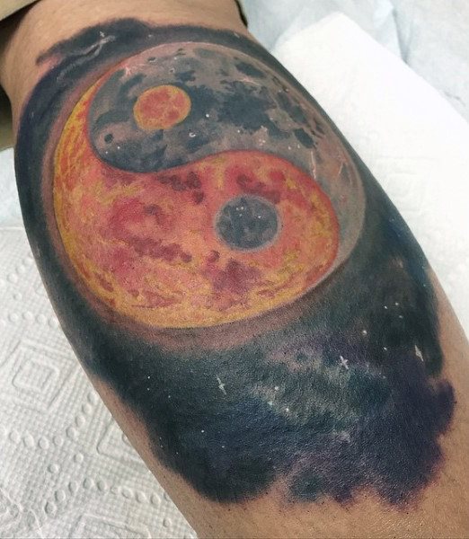 yin yang symbole tattoo 111