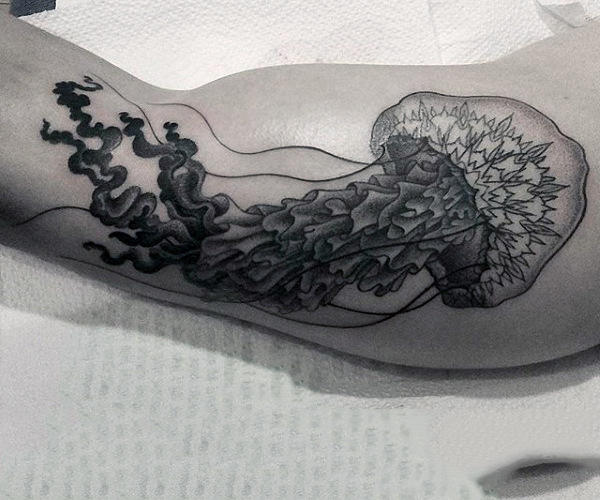qualle tattoo 45