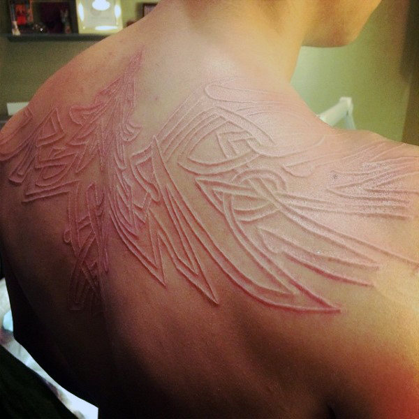 weisse farbe tattoo 09