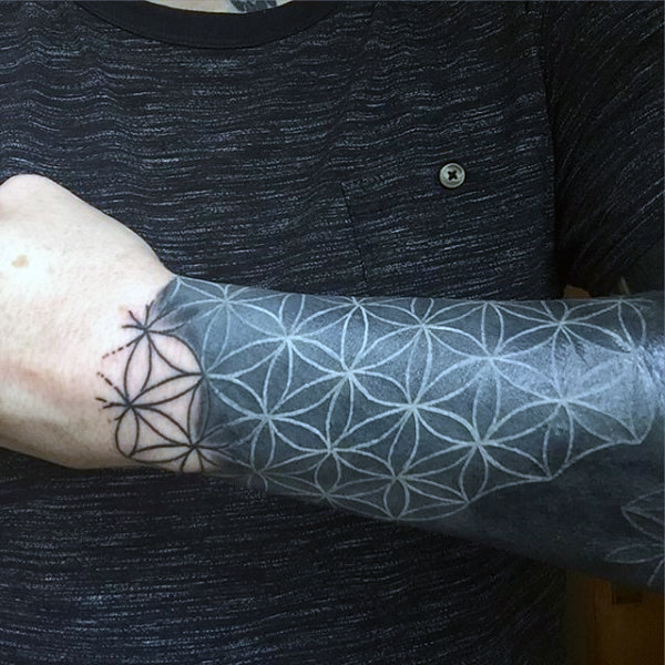 weisse farbe tattoo 145