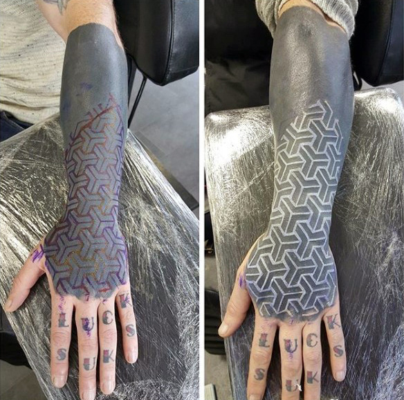 weisse farbe tattoo 157