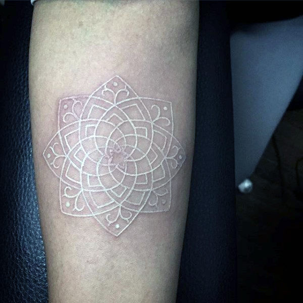 weisse farbe tattoo 191