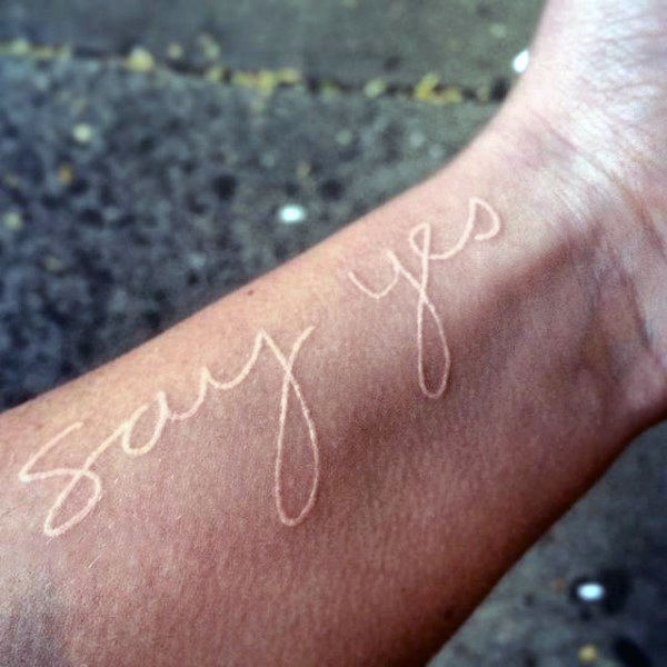weisse farbe tattoo 197