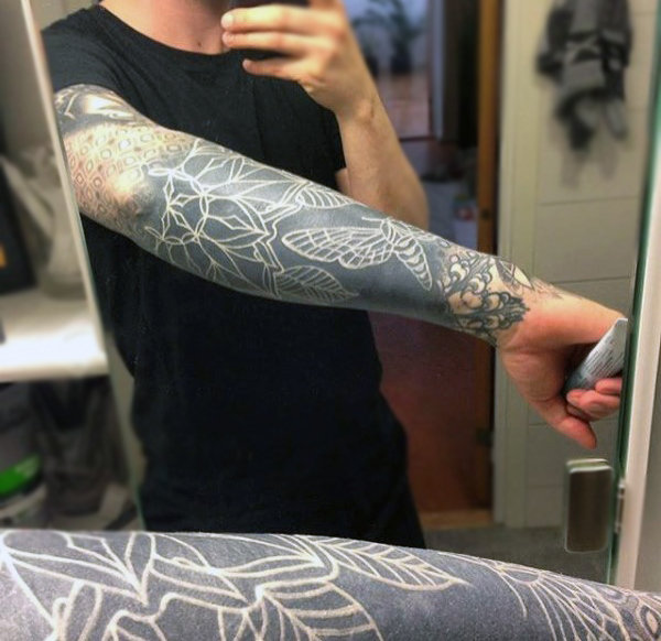 weisse farbe tattoo 93