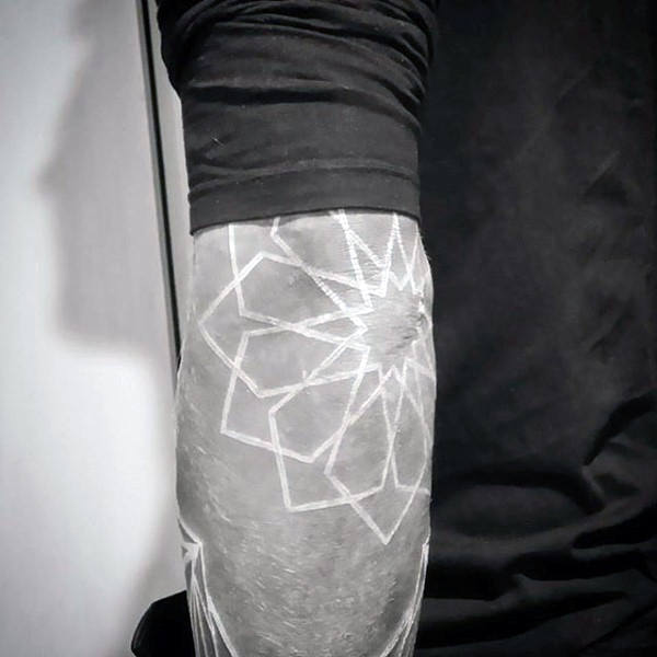 weisse farbe tattoo 97