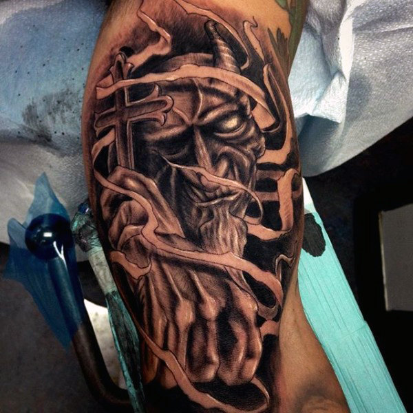 damonen tattoo 12
