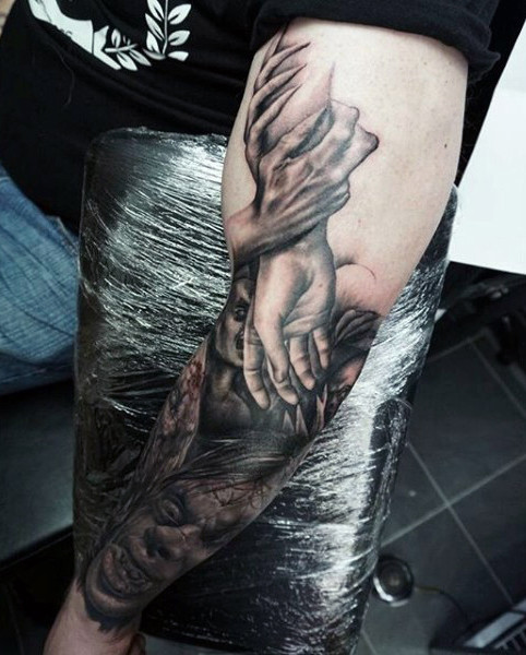 damonen tattoo 44