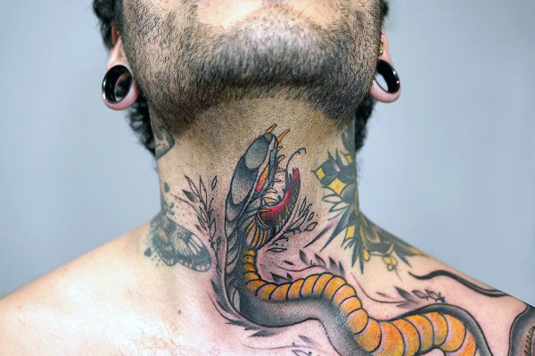 kehlen hals tattoo 48