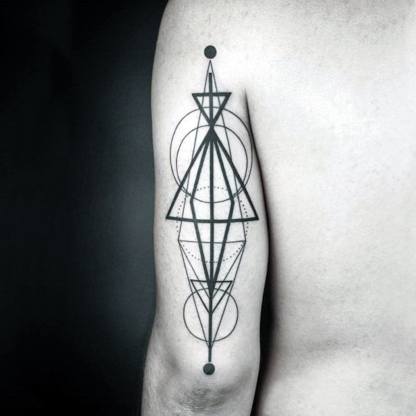 trizeps tattoo 34