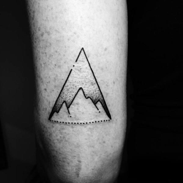 trizeps tattoo 58