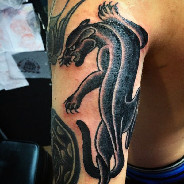 trizeps tattoo 66