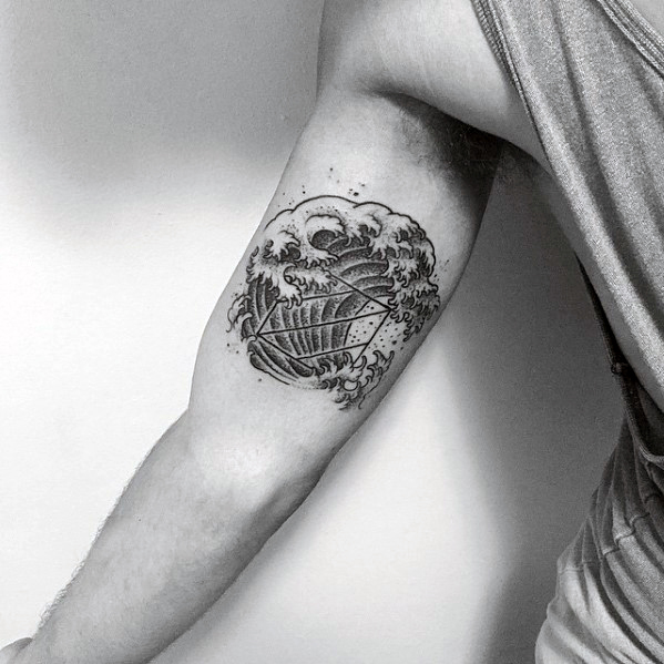 japanische wellen tattoo 21